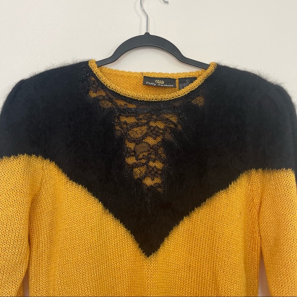 Vintage 80s Wool & Rabbit Hair Yellow and Black Sweater Size L - Picture 3 of 10